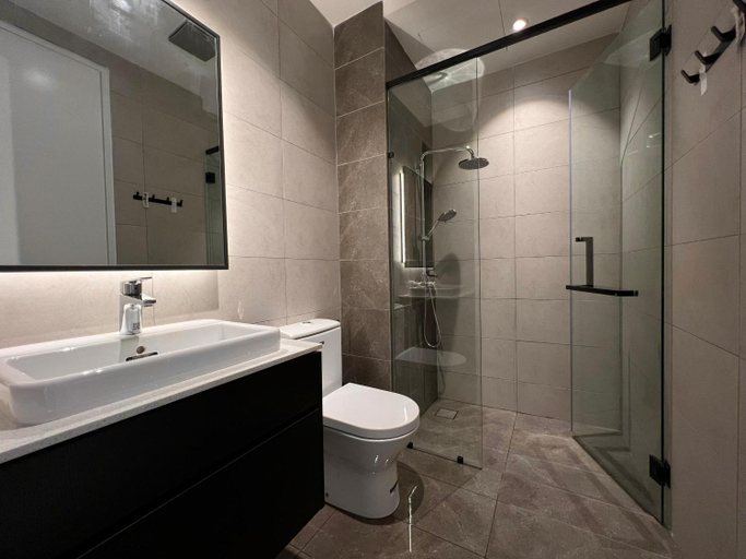 Bathroom 4, Axon bukit bintang , Kuala Lumpur