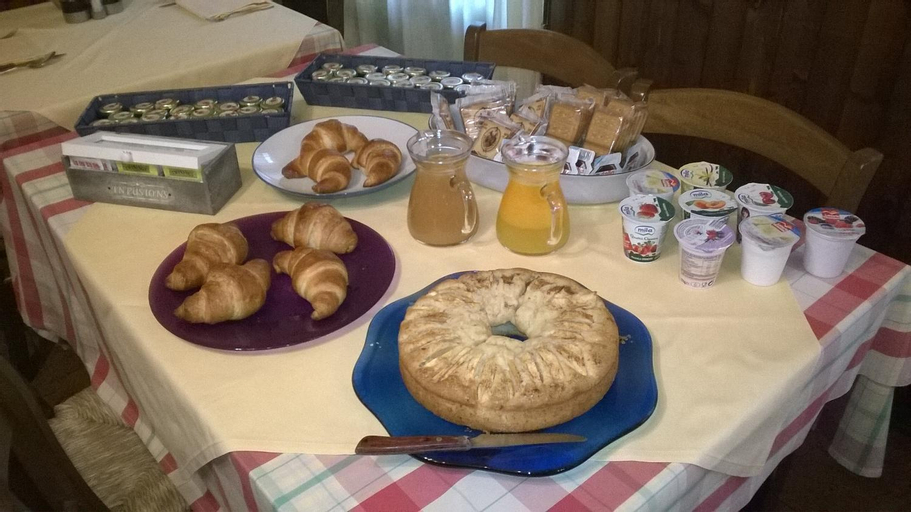 Food & Drinks