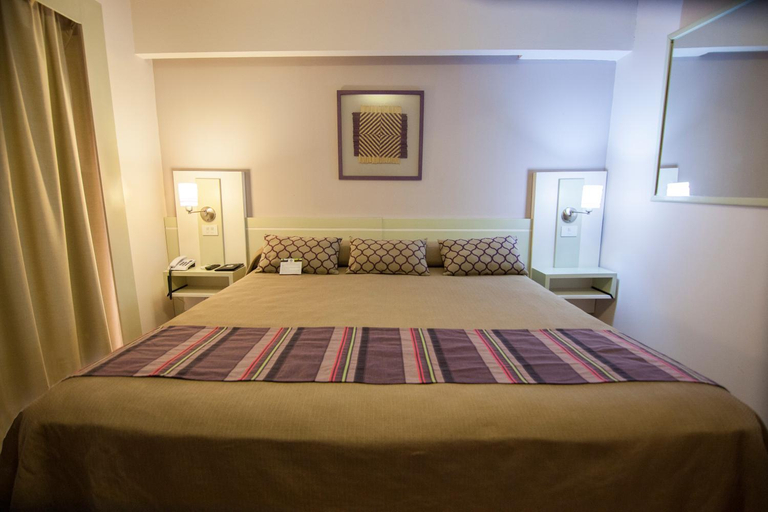 Bedroom 2, Hotel Continental, Capital