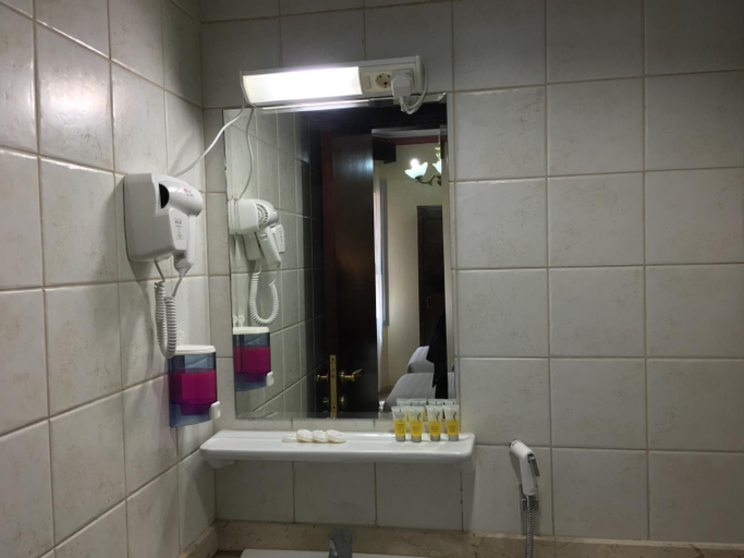 Bathroom 5, Mirage Al Salam, Al Madinah Al Munawwarah