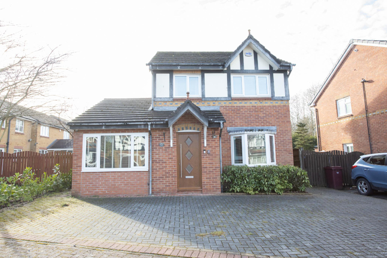 Others 4, Renfrew House, Bolton