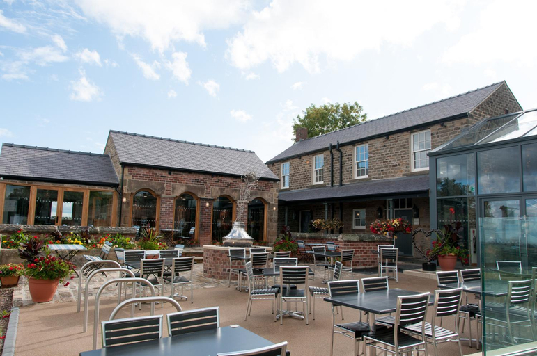 Food & Drinks 4, The Peacock at Barlow, Derbyshire