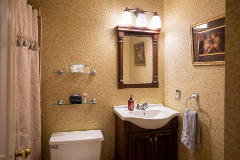 Bathroom 30