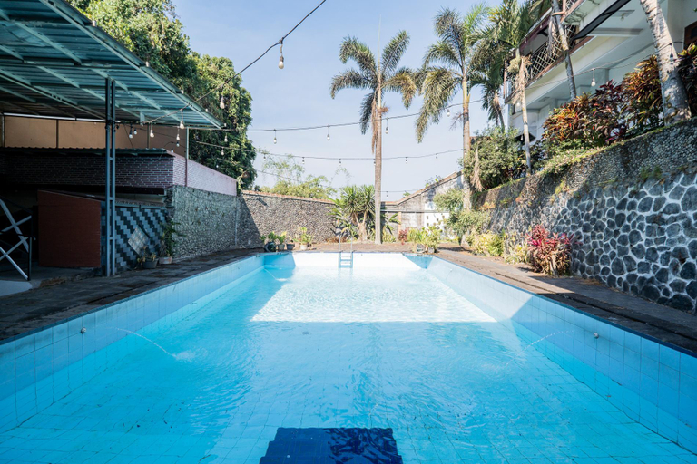 Sport & Beauty 5, Palereman Hotel RedPartner near Jatim Park 1, Malang