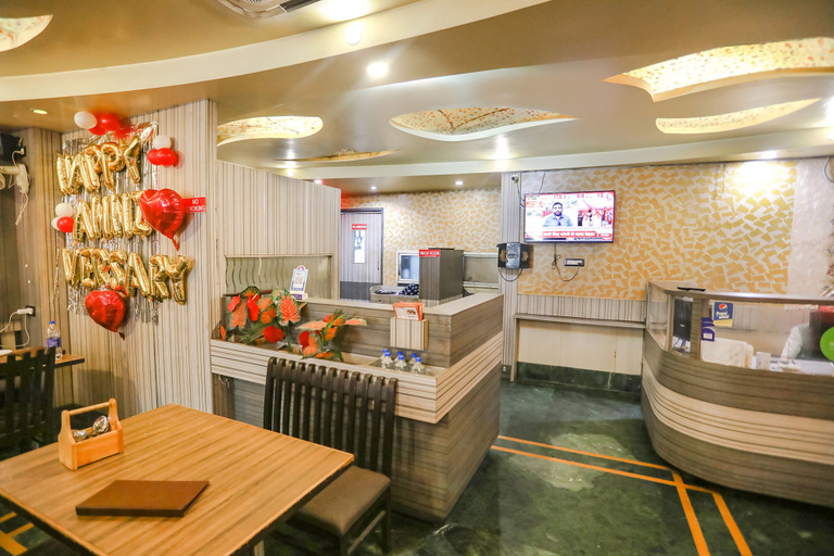 Food & Drinks 2, Fabexpress The Residency, Gautam Buddha Nagar