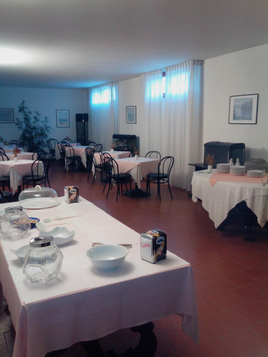 Food & Drinks 5, Hotel Niki, Lodi
