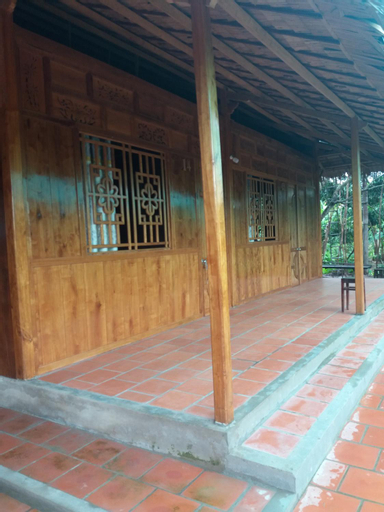 Exterior 5
