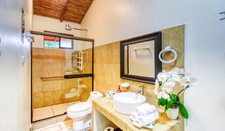 Bathroom 4, Hotel San Rafael Ecolodge, San Carlos