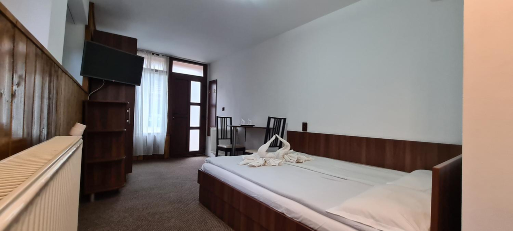 Others 5, Casa Edy, Sovata