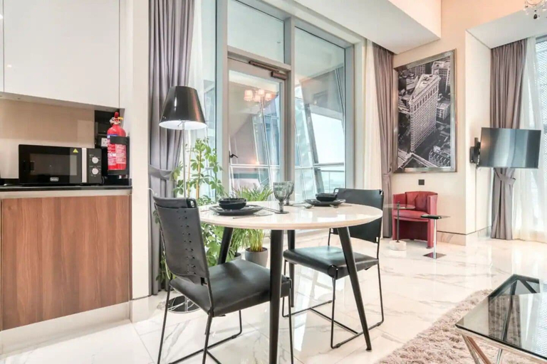 Others 3, Stunning J-One Tower Studio, Dubai