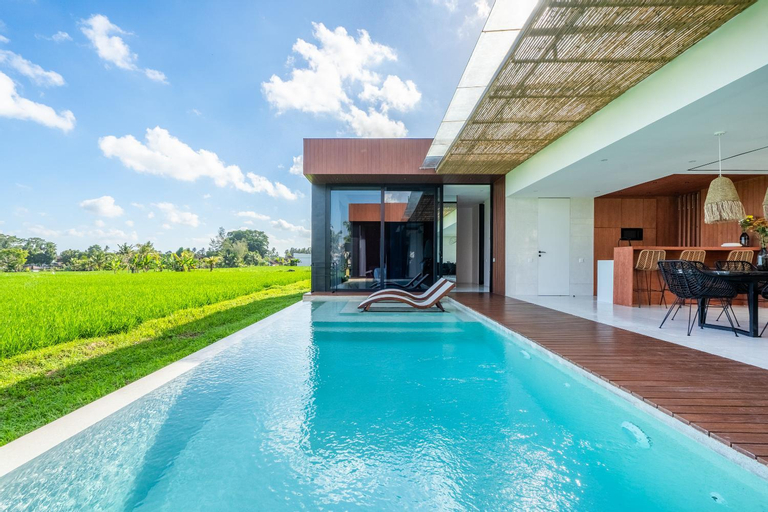 Swimming Pool 19