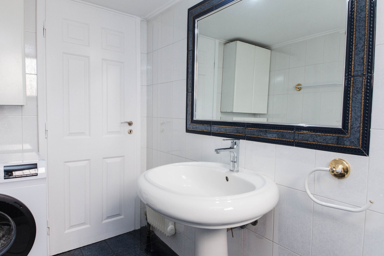 Others 5, Faliro 2 Bd Escape Modern Living, Attica