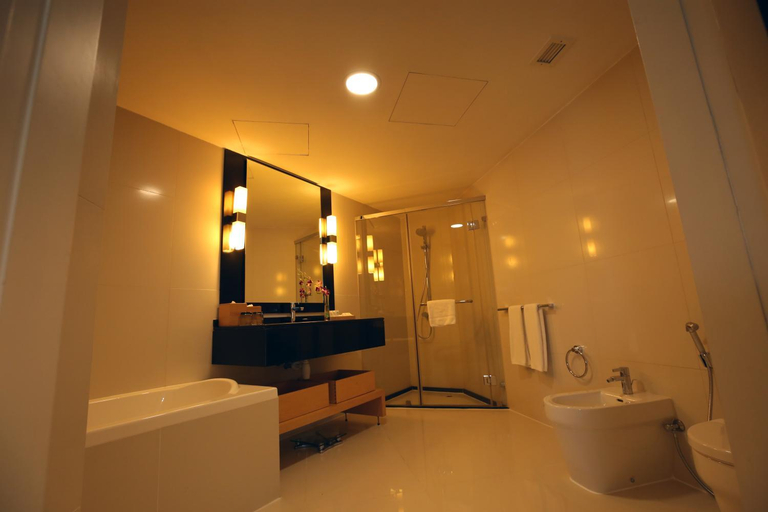 Bathroom 9
