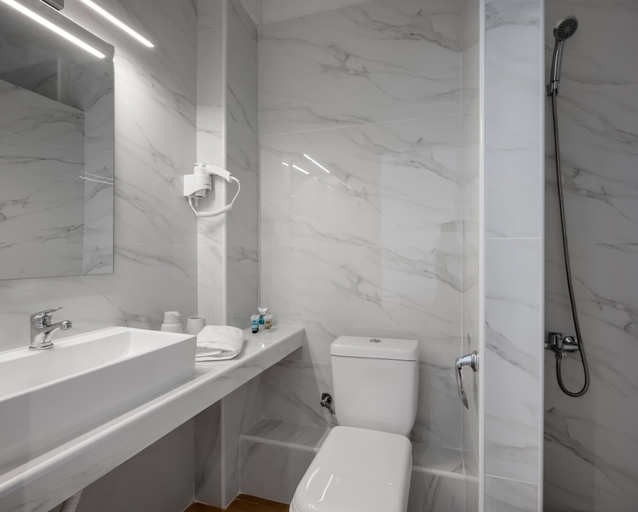 Bathroom 5, Aiora Suites, Central Macedonia