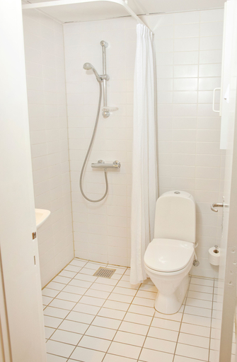 Bathroom 4, Hotel Knudsens Gaard, Odense