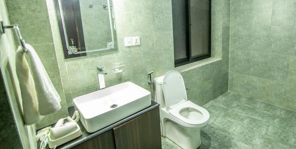 Bathroom 3, Pashupati Boutique Hotel & Spa, Bagmati
