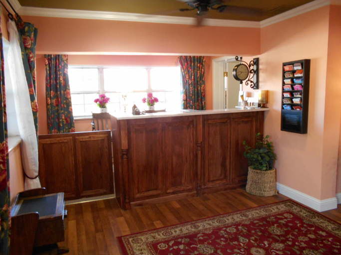 Public Area, Victorian Inn, Washoe