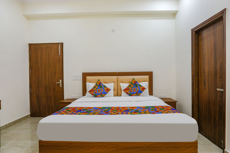 Bedroom 3, Fabhotel Grihum, Gautam Buddha Nagar