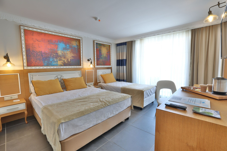 Bedroom 5, Crystal World of Colours Comfort Collection - All inclusive, Serik
