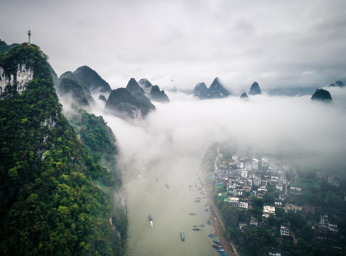 Others 5, Ron Inn Xingping Hepan Xiaozhu, Guilin