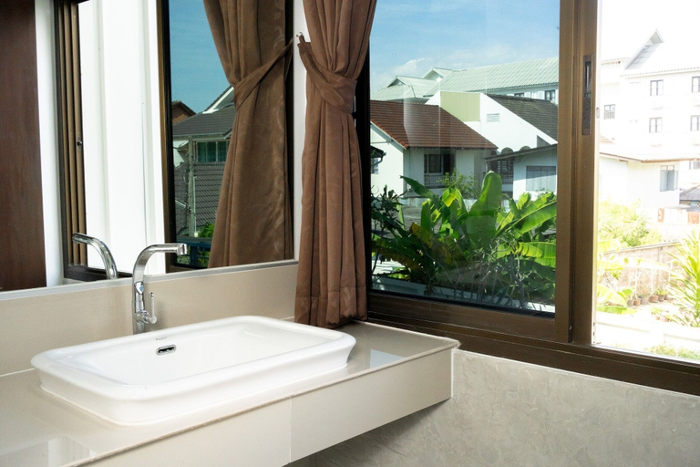 Bathroom 3, Singharaj Boutique Hotel, Muang Chiang Mai
