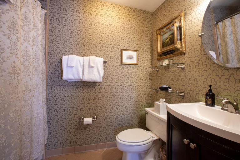 Bathroom 5