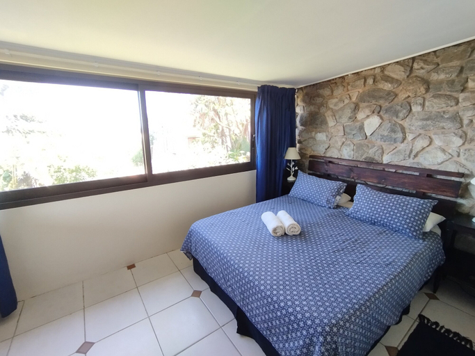 Bedroom 3, All the Tides - Lo Tide, Ugu