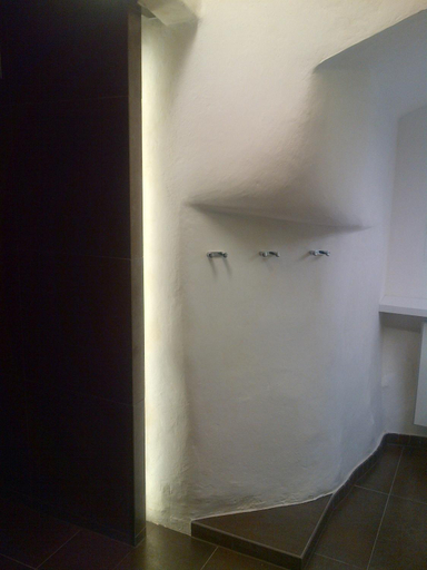 Others 4, Turmhotel, Linz Land