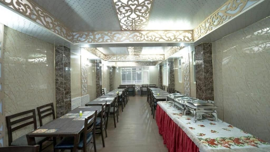 Food & Drinks 5, Broadway Grand The HM Hotels and Resorts, Shimla