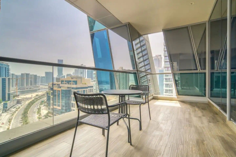 Others 2, Stunning J-One Tower Studio, Dubai