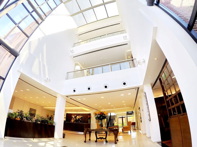 Public Area 4, Neper Hotel, Capital