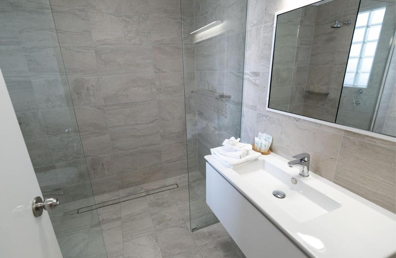 Bathroom 2, Esplanade Hotel Busselton, Busselton