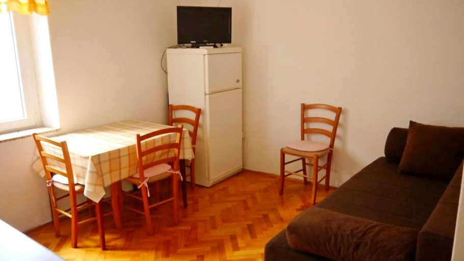 Food & Drinks 3, Cosy 1 bedroom apartment with sea view, Novalja