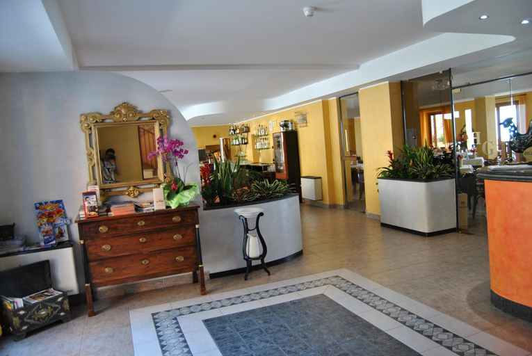 Public Area 3, Gallo, Brescia