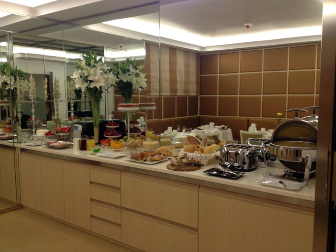 Food & Drinks 5, Augustana House, Rome