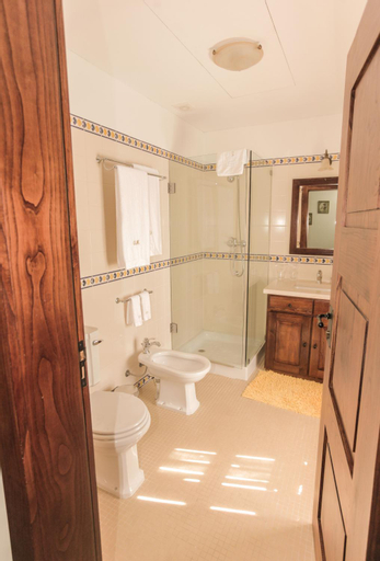 Bathroom 4