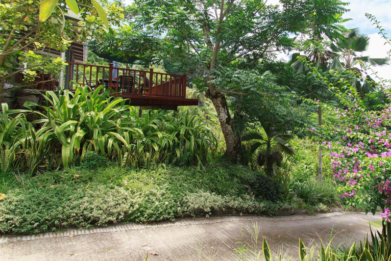 Food & Drinks, Coco Blanche Villas