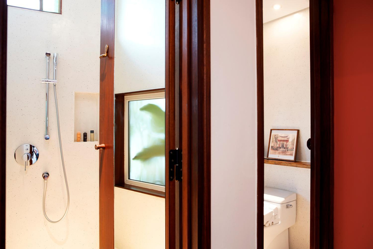 Bathroom 4