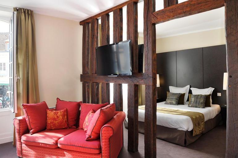 Bedroom 2, Logis Hotels Restaurant le SAINT-JACQUES -Cloyes les 3 Rivieres, Eure-et-Loir