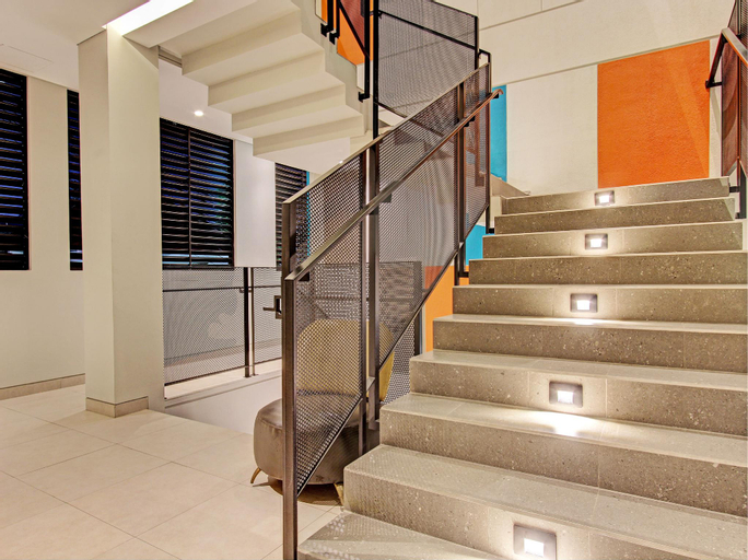 Public Area 3, Townhouse Oak Ixo Hotel, Semarang
