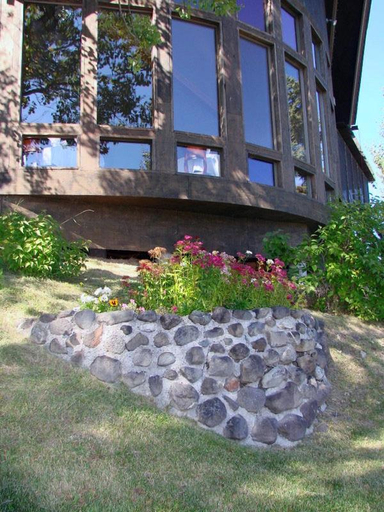 Others 3, Eagle's Nest Resort, Cariboo