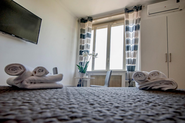 Bedroom 2, Guest House Vignola, Roma