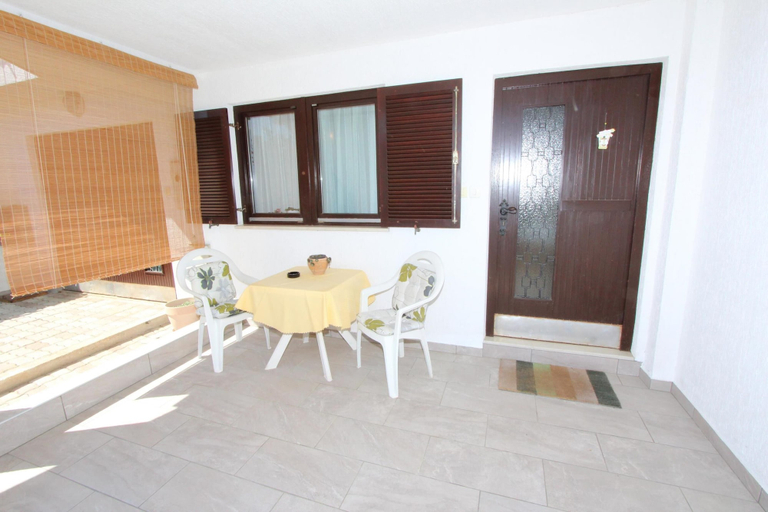 Others 4, Apartment Irena, Pula