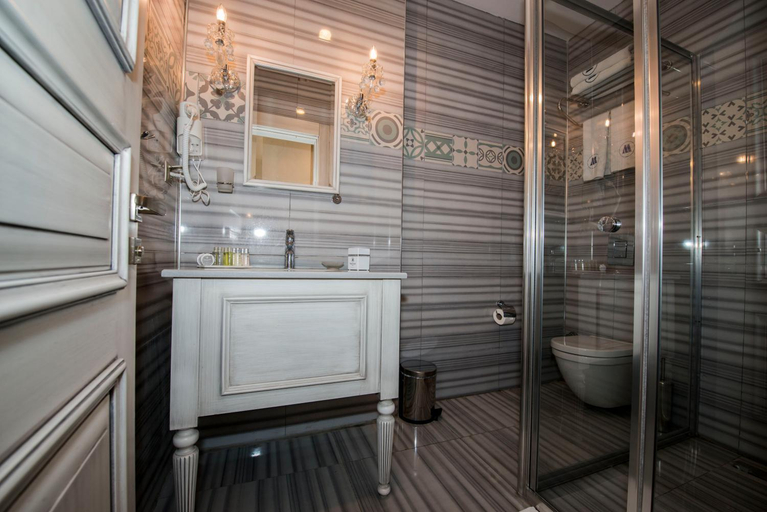 Bathroom 3, Manesol Old City Bosphorus Hotel, Fatih