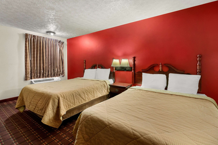 Bedroom 5, Rodeway Inn Dickson, Dickson