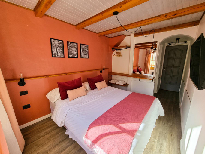 Others 5, Hosteria Las Lucarnas, Lacar