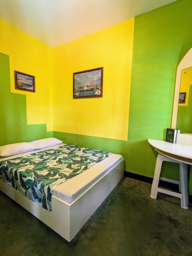 Bedroom 2, Citadel Alona Inn, Panglao