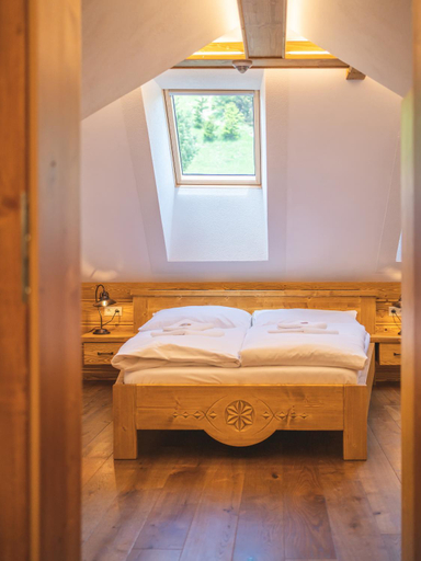 Bedroom 2, Salas Syrex, Žilina