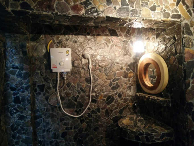 Bathroom 4, Needa Rock Resort, Khanom