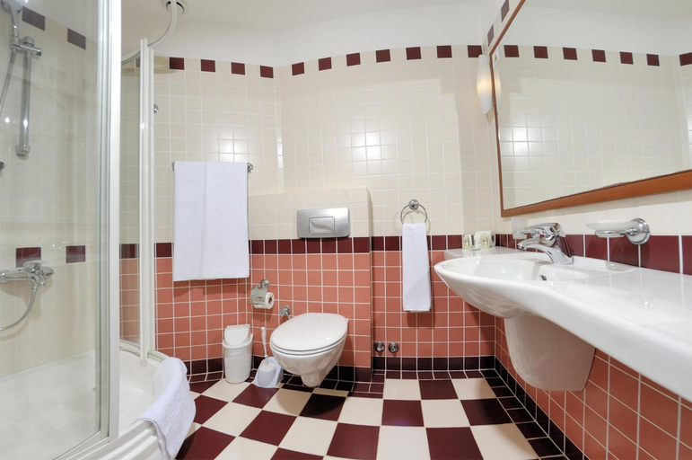 Bathroom 2, Belcekiz Beach Club - All Inclusive, Fethiye